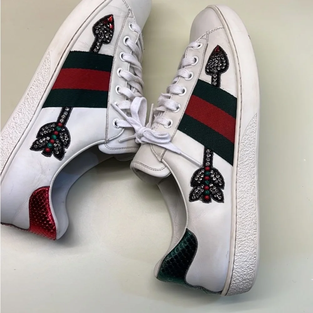 Gucci White Leather Sneakers with Green & Red Web and Embellished Bee size 7 - Picture 5 of 10